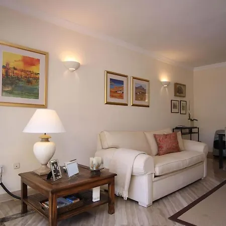 Appartement Cosy Beach Side Overlooking The Pool Marbella